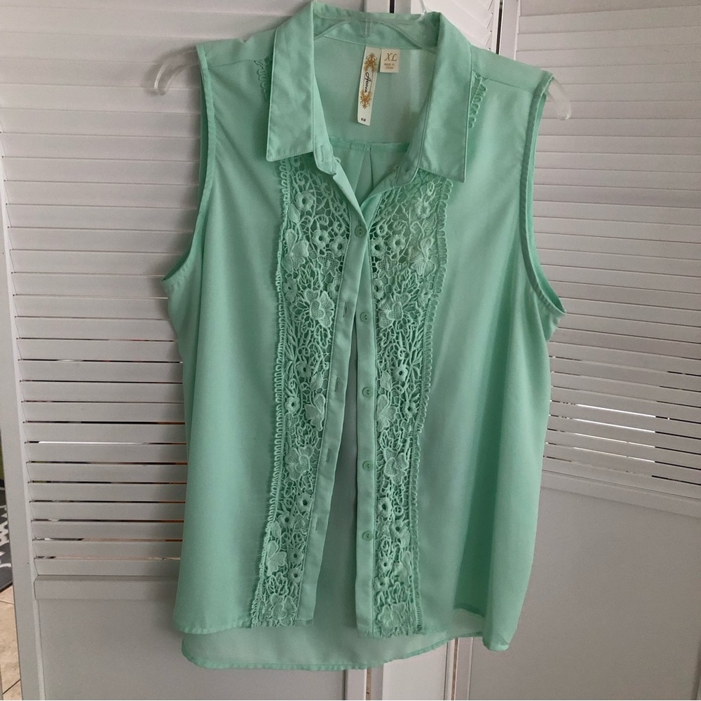 Adiva Sleeveless Blouse XL